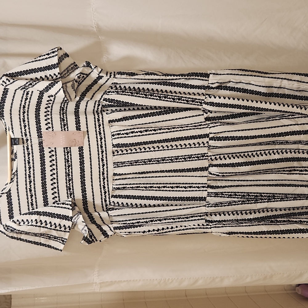 Black and White Dainty Floral Print Dress